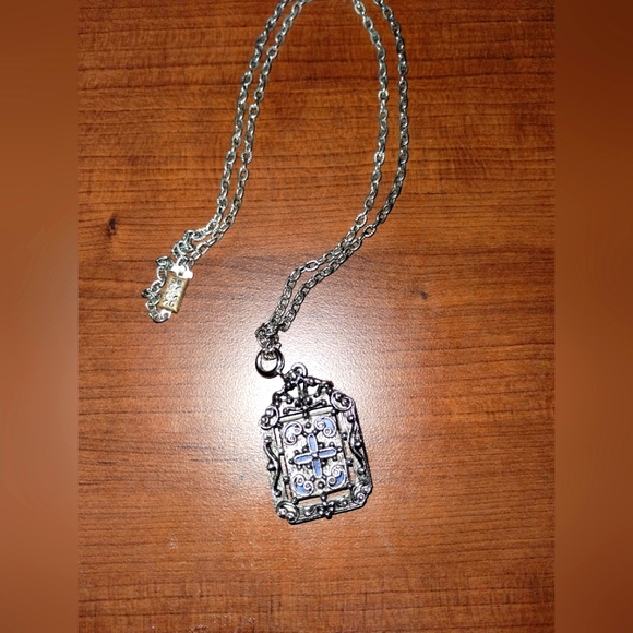 Vintage Sarah Coventry Double Silver Chain Necklace Blue Marble Cross Pendant - Picture 4 of 5